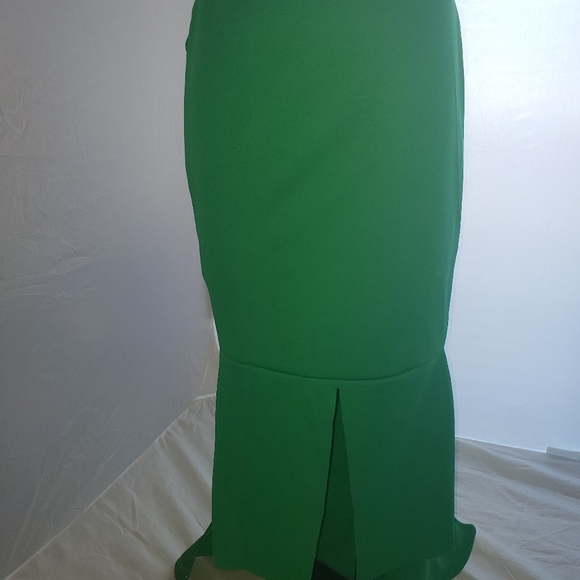 Bright green Mermaid style Ariel skirt - Picture 3 of 9